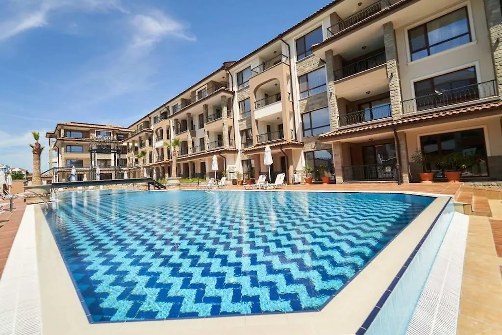 Apartment Happiness Included, Sarafovo location